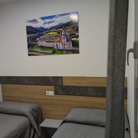 Hostal Rioja Condestable Logrono Exterior photo